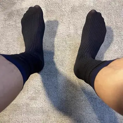 Image de Chaussettes Transparentes Homme - Élégantes & Ultra-Fines