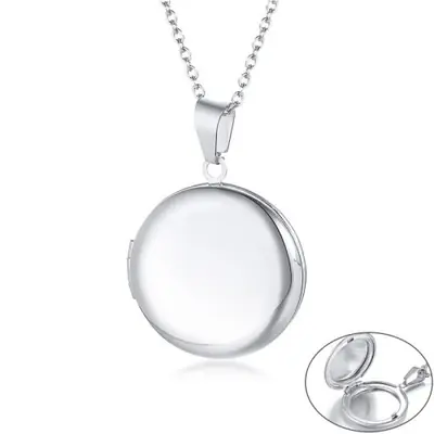 Image de Collier Médaillon Cœur Ovale - Bijou d'Amour Éternel
