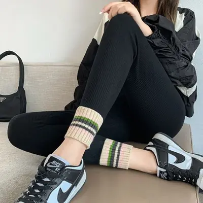 Image de Leggings Côtelés Taille Haute - Chauds & Élégants