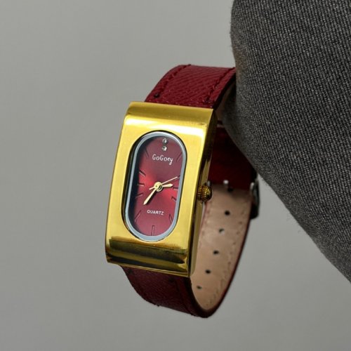 Immagine di Orologio da Donna Rettangolare Vintage in Acciaio Inossidabile con Cinturino in Pelle - Elegante Orologio da Polso al Quarzo di Design Moderno e Semplice