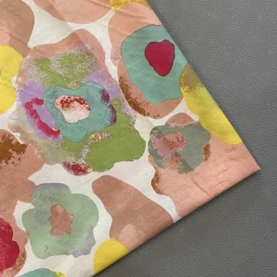 Image de Tissu Aquarelle Graffiti - Coton Popeline pour Robes Enfants
