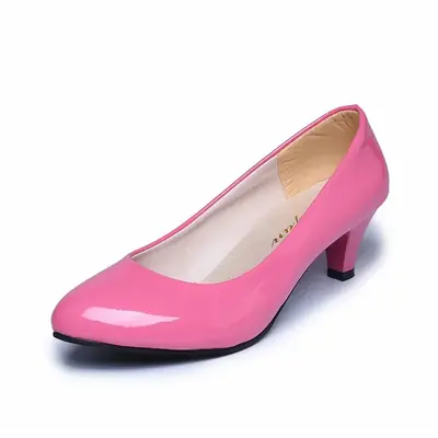 Image de Pompes Femme à Talons Bas - Élégance & Confort