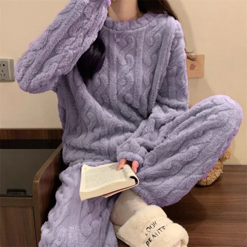 Image de Pyjama Hiver Doux en Velours Corail