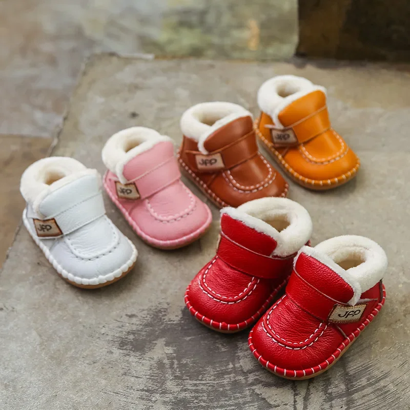 Afbeelding van Herfst-Winter Baby- en Peuterschoenen van Echt Leder met Warme Pluche Voering – Waterafstotende Snowboots voor Meisjes en Jongens, Zachte Bodem voor Optimaal Comfort