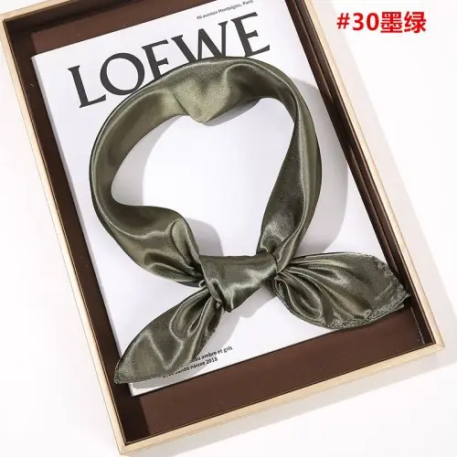 Image de Foulard Carré Élégant 60x60 cm - Imitation Soie Brillante