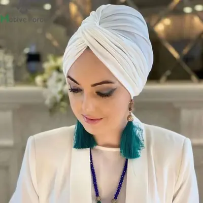 Image de Hijab Élégant en Soie Modal - Couvre-Chef Instantané pour Femmes Musulmanes