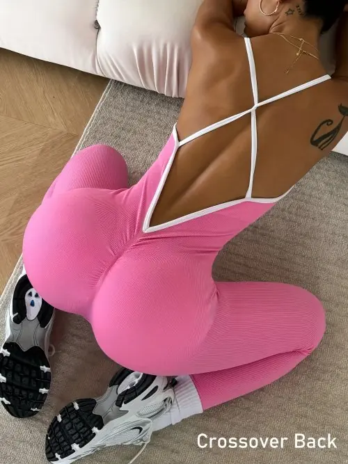 Image de Combinaison de Sport Rose pour Femmes - Body Une Pièce Fitness & Yoga