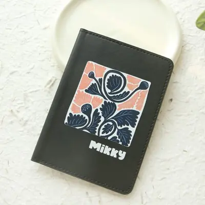 Image de Couverture de passeport florale personnalisée