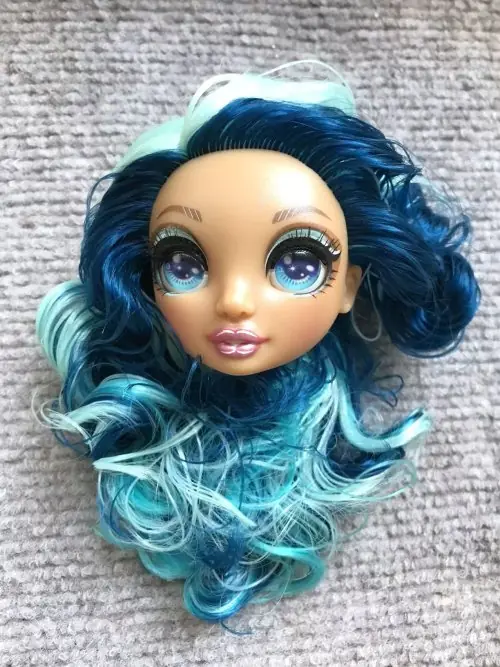 Cheveux bleus