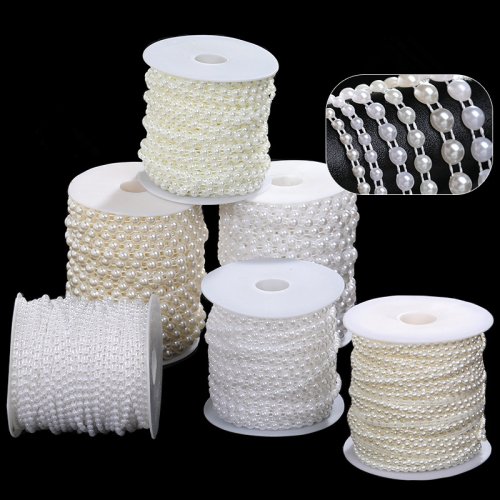 Zdjęcie Naturalna, ekonomiczna girlanda z plastikowych kwiatów i koralików – idealna do dekoracji weselnych, świątecznych i DIY