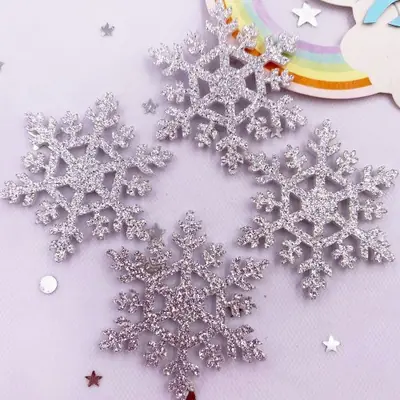 Image de 30 Patches Flocons de Neige dorés 42mm - Déco Noël & Bricolage