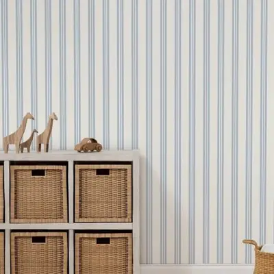 Image de Papier Peint Rayures Bleues pour Chambre d'Enfant