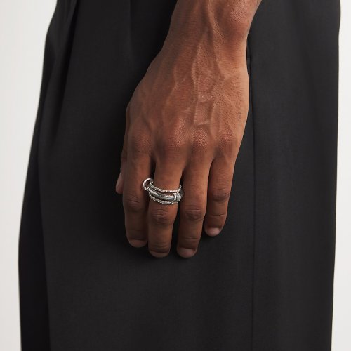 Imagen de Anillos de Dedo Apilables Multicapa con Eslabones de Circonia Cúbica Brillante en Acero Inoxidable Chapado en Oro de 18 quilates - Joyería de Alta Calidad para Mujer
