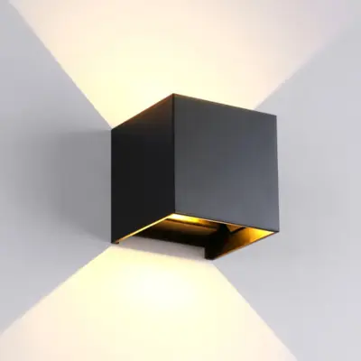 Image de Lampe Murale LED Extérieure IP65 - Éclairage Sûr pour Jardin, Balcon & Porche