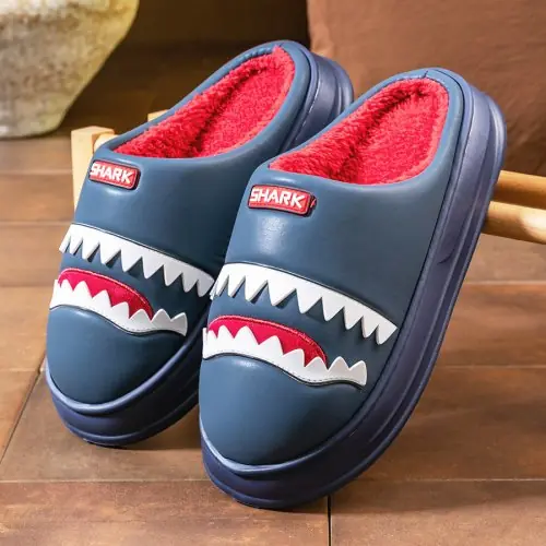 Image de Pantoufles Homme Confortables & Antidérapantes - Design Requin Mignon