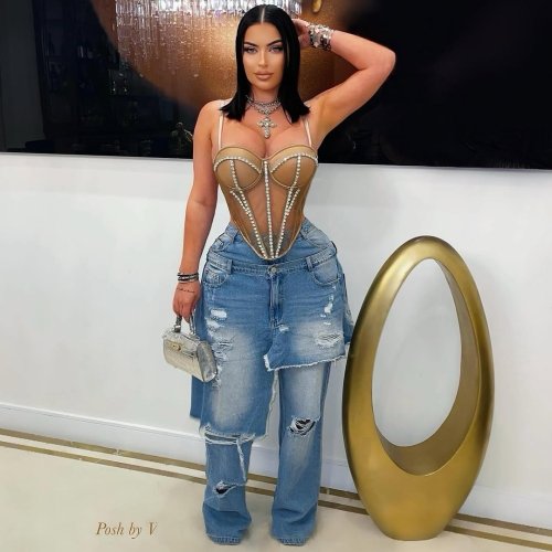 Imagen de Pantalones Vaqueros Rasgados de Hip Hop con Cintura Alta y Diseño de Retazos: Estilo Urbano y Elegante para Mujer