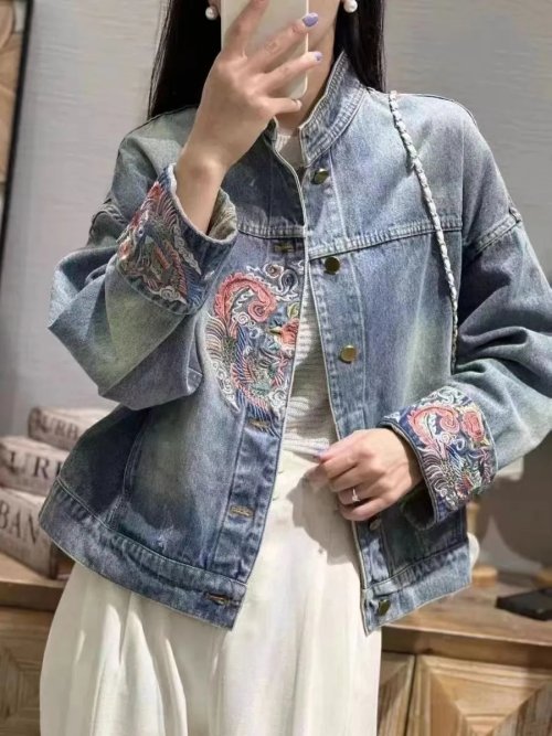 Imagen de Primavera otoño abrigo de mezclilla azul chino Retro estilo nacional bordado chaqueta de mezclilla 2025 nueva chaqueta de mujer moda abrigo suelto