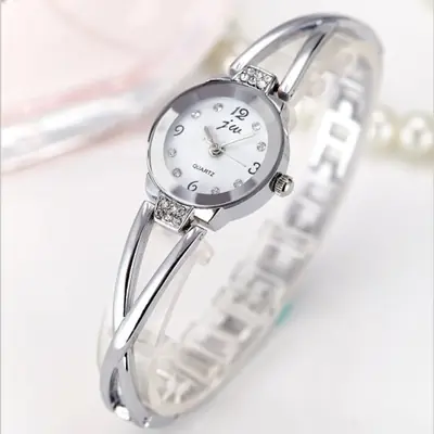 Image de Montre Femme Élégante - Petit Cadran Quartz