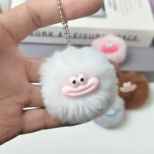 Image de Clown Peluche Kawaii - Porte-clés Drôle et Coloré