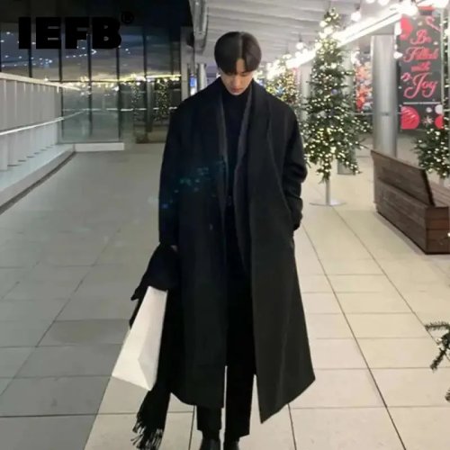 Immagine di Cappotto di Lana Uomo Stile Coreano Monopetto Autunno 2026 – Elegante Trench Casual Fit Largo e Moderno