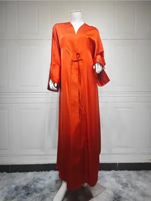 Image de Abaya Élégante pour Femmes - Mode Moderne & Modeste