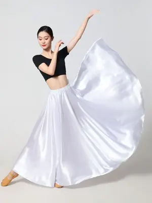Image de Jupe de Danse Longue en Satin - Élégante & Flottante