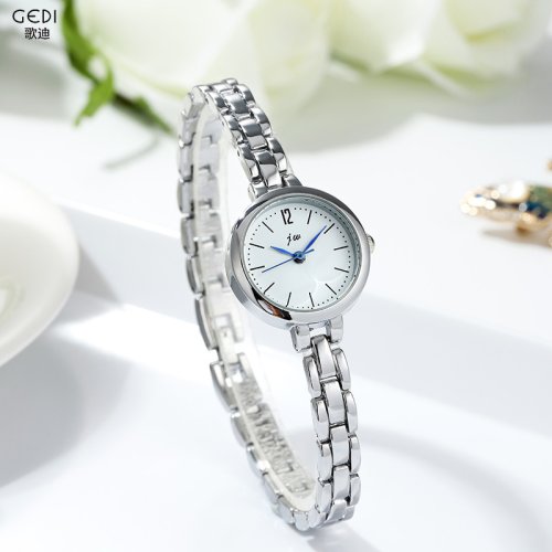Immagine di Orologio da Polso Donna Minimalista in Metallo - Modello Uthai W103, Orologio al Quarzo Elegante per Studentesse e Ragazze di College e Liceo