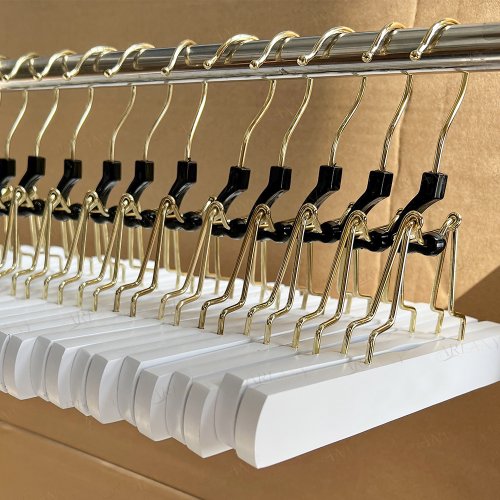 Immagine di Appendiabiti in Legno Naturale con Doppio Lato per Estensioni Capelli, Parrucche, Vestiti e Pantaloni – Organizzatore Multifunzione per Armadio