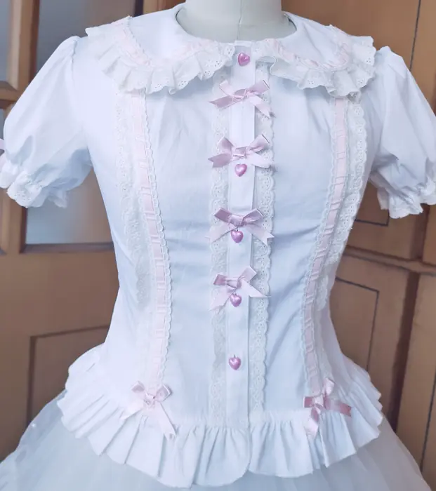 Image de Blouse Lolita Dentelle Col Poupée - Style Japonais Doux & Élégant