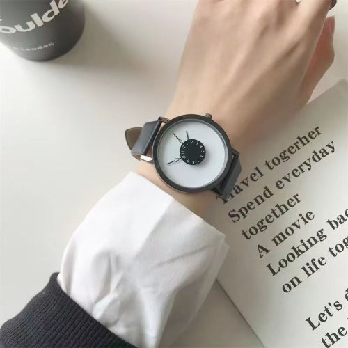 Image de Montres Tendance & Personnalisées pour Étudiants