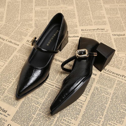 Zdjęcie Retro buty pojedyncze średniej długości na wiosnę i lato nowe modne klamry paska ze szpiczastym noskiem wygodne skórzane buty z płytkim noskiem