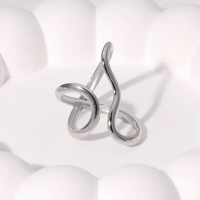Image de Bague Ondulée Créative en Acier Inoxydable - Design Unique