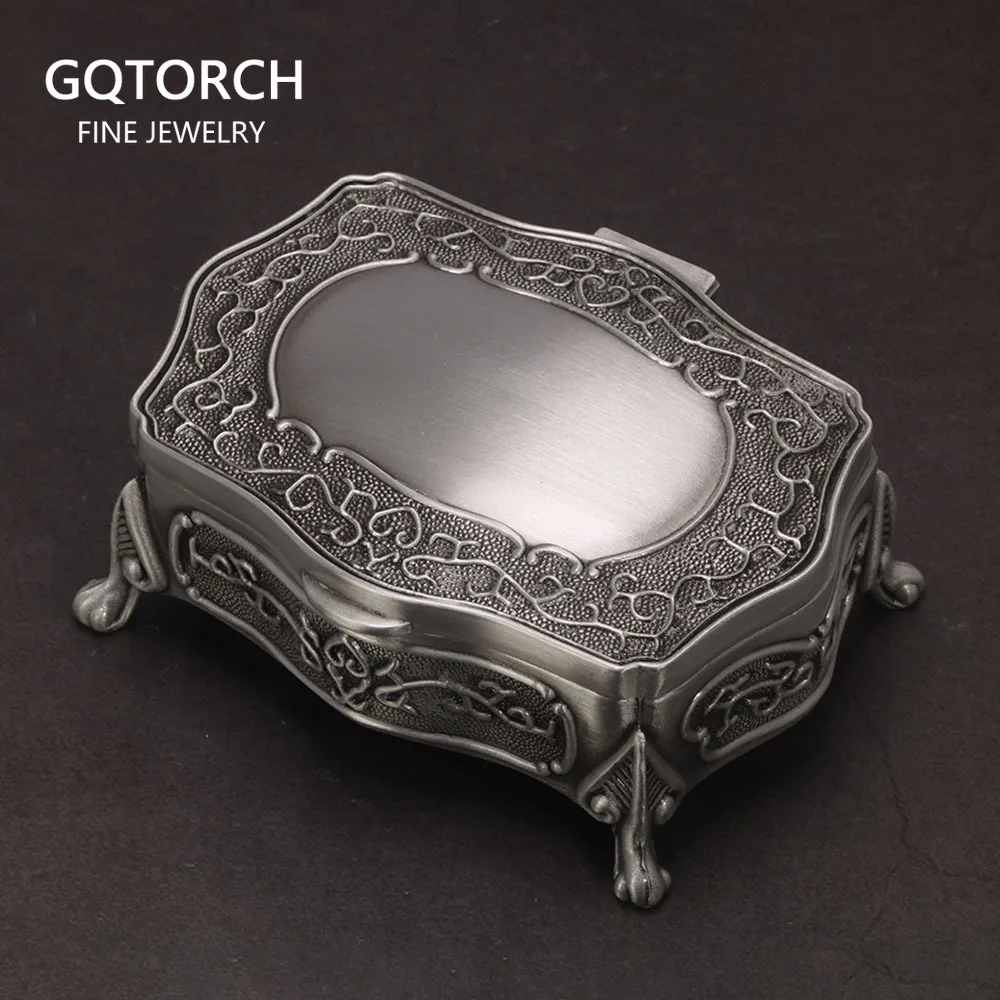 Bild von Vintage Schmuckschatulle – Herzförmig & Elegant