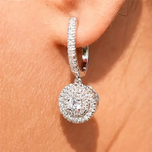 Image de Boucles d'oreilles Éternité en Zircone Cubique - Élégantes & Scintillantes