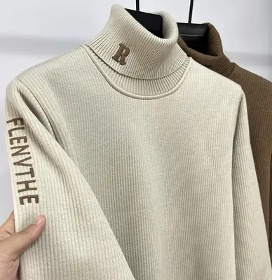 Image de Pull Col Haut Peluche Homme - Tendance Automne-Hiver