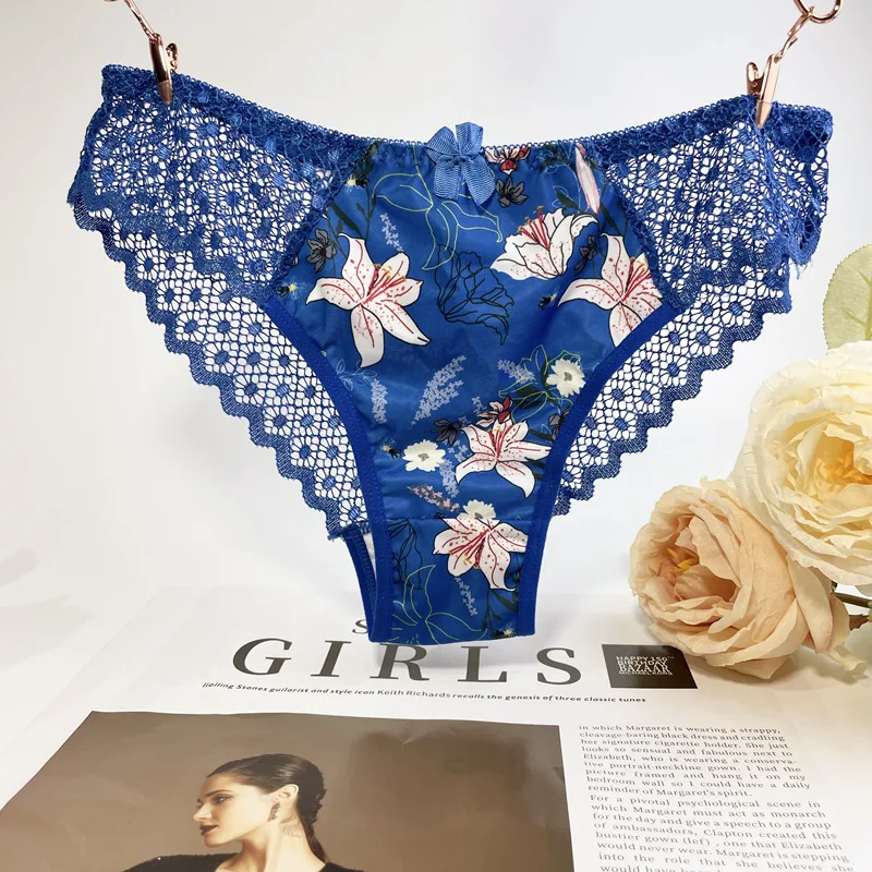 Immagine di Mutandine di Pizzo Sexy con Ricamo Floreale