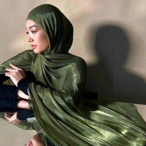 Immagine di Hijab in Chiffon Premium per Donna – Morbido, Lungo e Elegante, Turbante Velato con Sciarpa Islamica per Avvolgere la Testa, Accessorio Perfetto per Ramadan