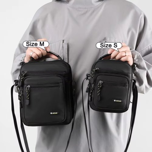 Bild von Stilvolle Mehrschichtige Umhängetasche für Herren – Leichte Nylon-Tasche mit modernem Design für Alltag, Pendeln und Ausflüge