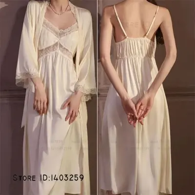 Image de Ensemble Dentelle & Soie - Robe de Nuit Élégante
