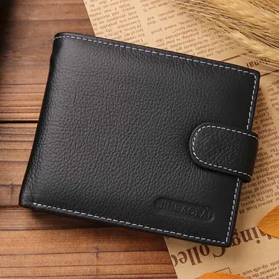Image de Portefeuille Homme en Cuir de Vache - Élégant & Pratique
