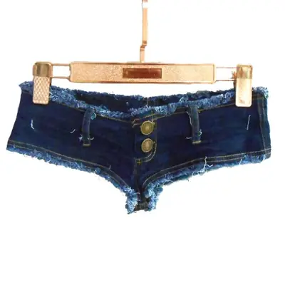 Image de Short Jean Mini Pompons - Look Vintage Sexy