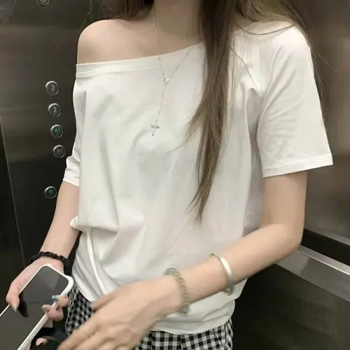 Image de T-Shirt Femme Clean Fit - Style Y2K & Streetwear