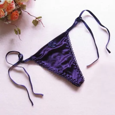 Image de String Dentelle Sexy Femme - Culotte Basque en Soie