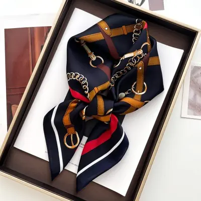 Image de Foulard Satin Luxe 70x70cm - Élégance & Polyvalence