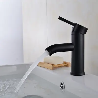 Image de Robinets de Bassin Noir - Design Élégant & Fonctionnel