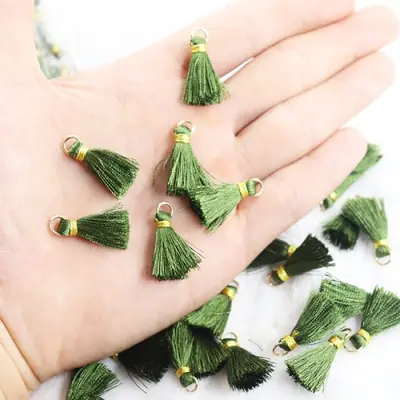 Image de Glands en Coton Soie - 2,5cm pour Bijoux DIY