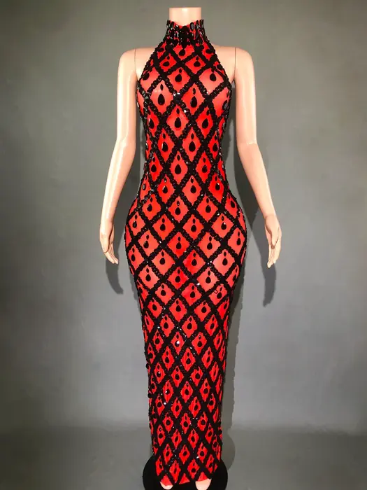 Rojo malla negro