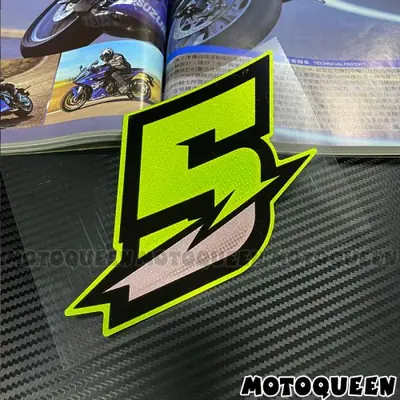 Image de Autocollants Moto Arabes Numériques - Personnalisez Votre Motosport