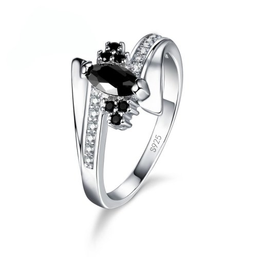 Immagine di Anello di Fidanzamento in Argento Sterling 925 con Cristalli Austriaci, Design Classico e Montatura a Punta – Elegante Gioiello da Donna per Occasioni Speciali