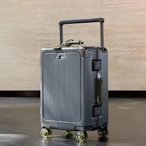 Image de Valise à Roulettes Compacte avec USB et Roues Silencieuses